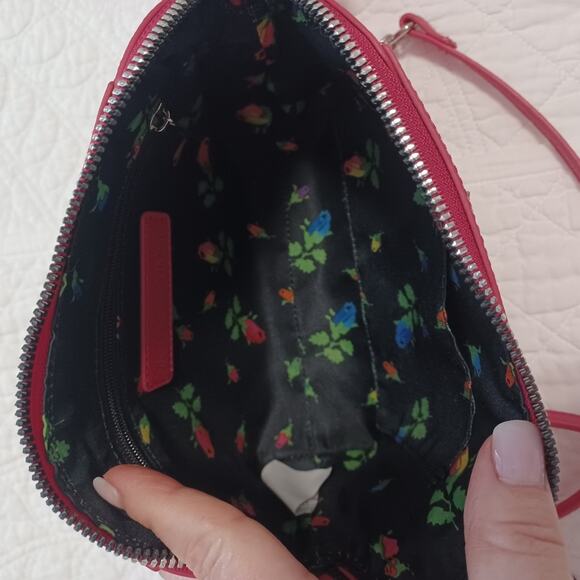 Betsey Johnson XOANAYA Crossbody Pink/Black NWT Retro - Picture 13 of 16